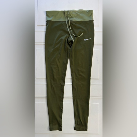 Nike Pants - Nike Dri Fit Women’s Sz M Army Green Drawstring Ankle Leggings Yoga Pants